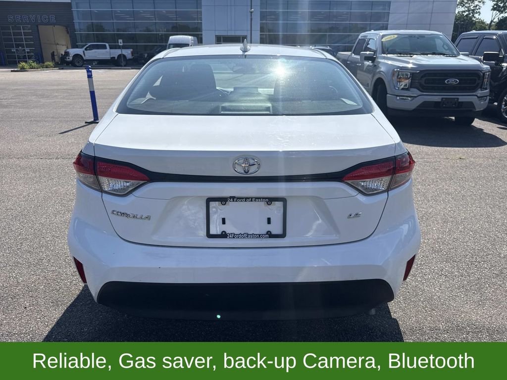 Used 2025 White Toyota LE image 4