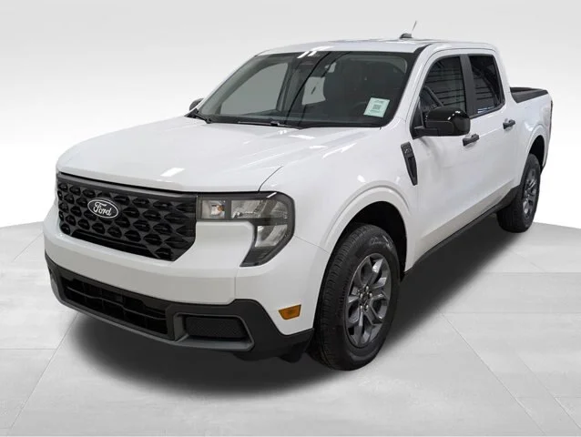 New 2026 Oxford White Ford XLT image 16