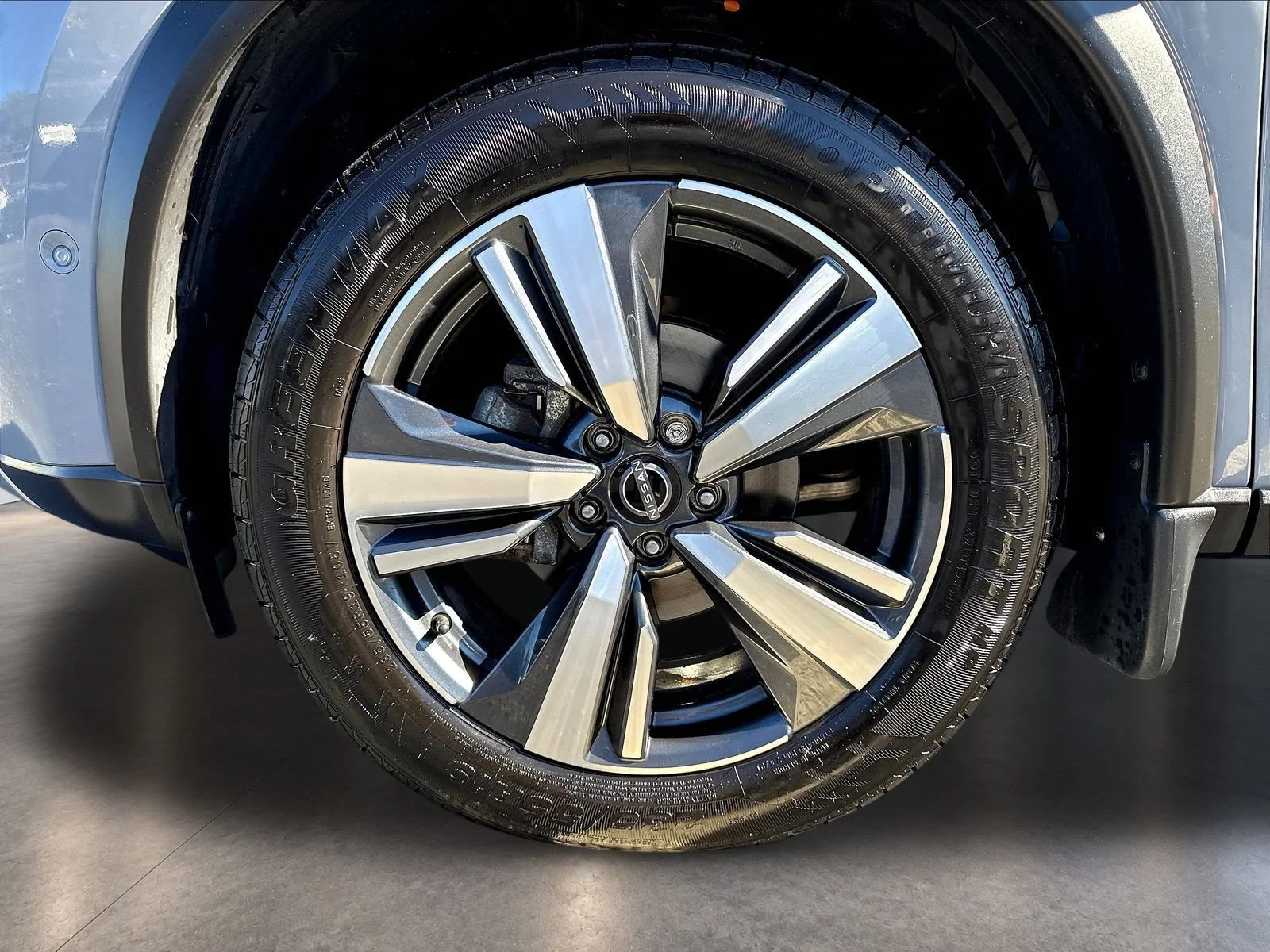 Certified Used 2023 Boulder Gray Nissan Platinum image 36