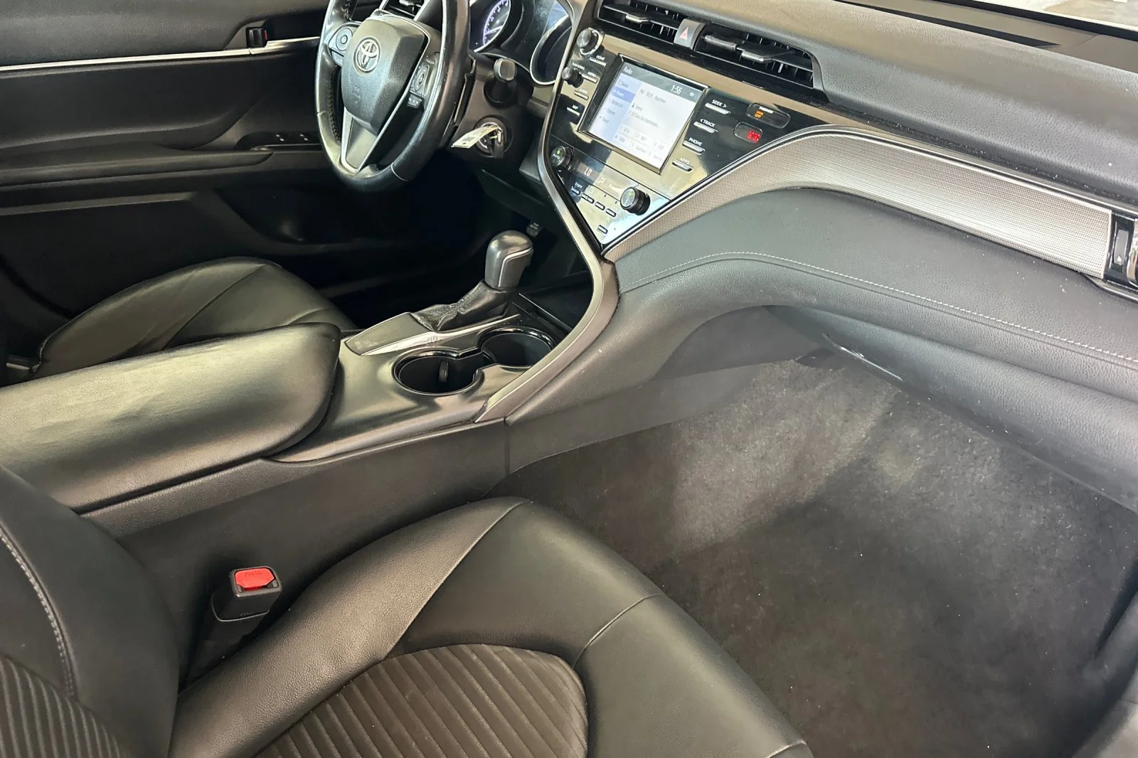 Used 2019 Blue Toyota SE image 15