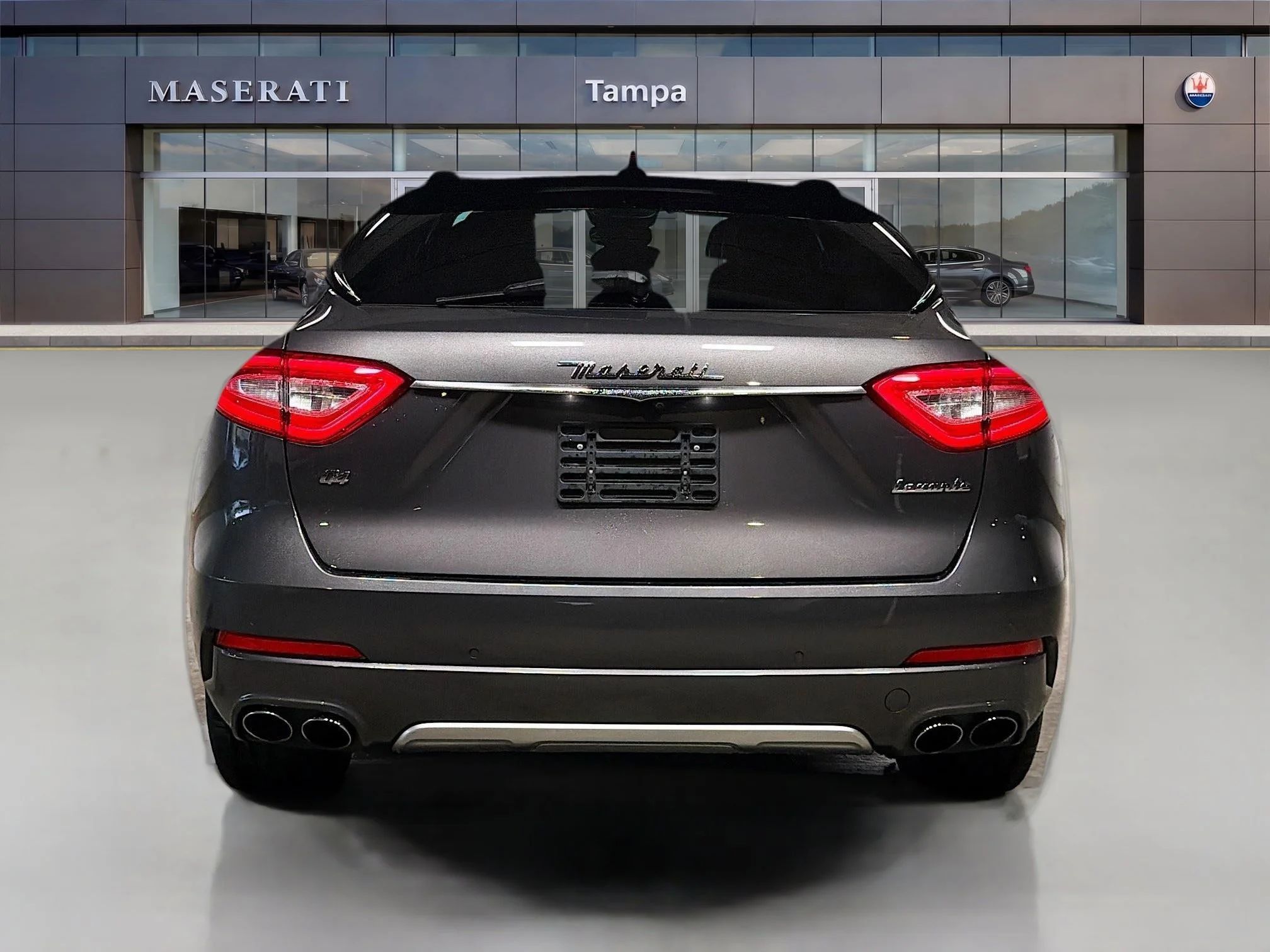 Used 2018 Gray Maserati GranLusso image 4