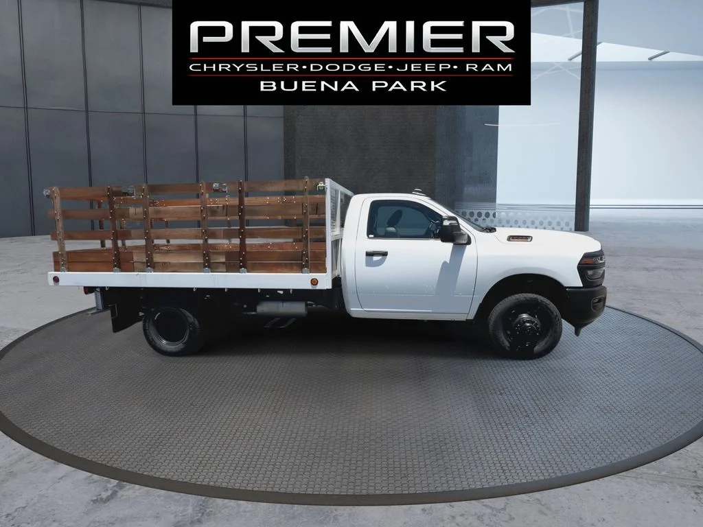 2025 RAM 3500 Chassis Tradesman - Photo 9