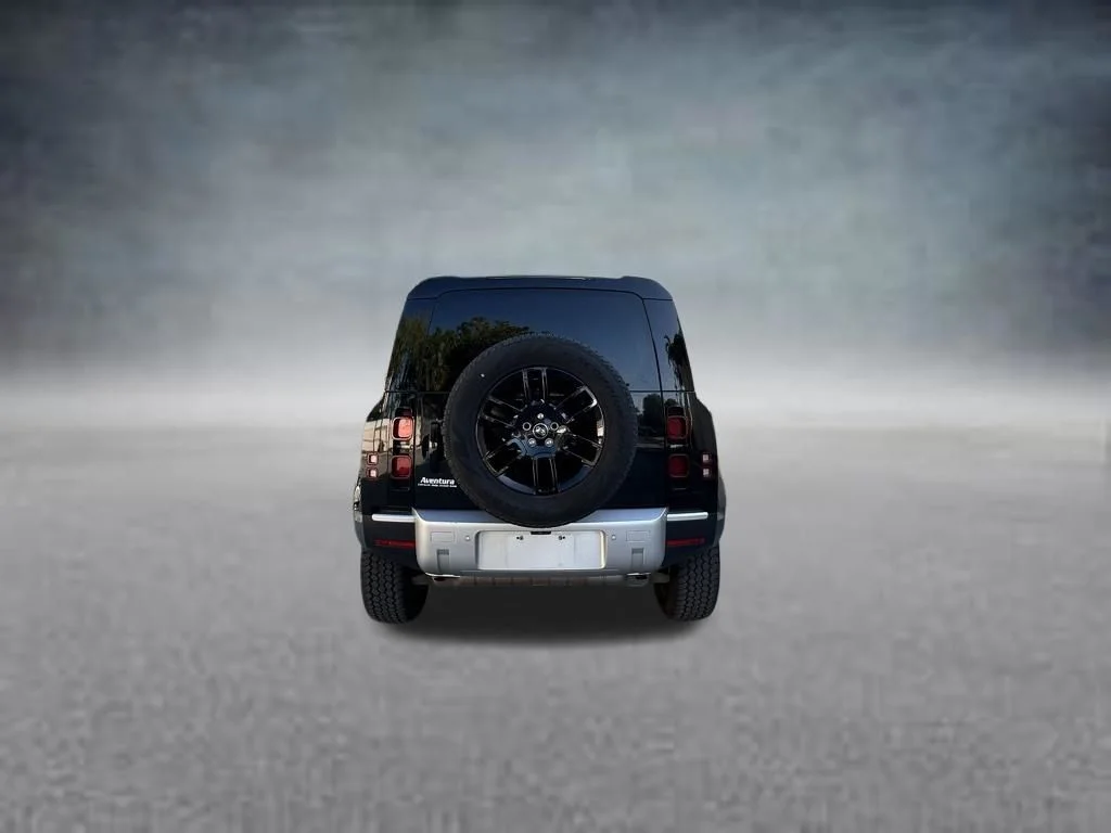 Used 2025 Black Land Rover S image 6