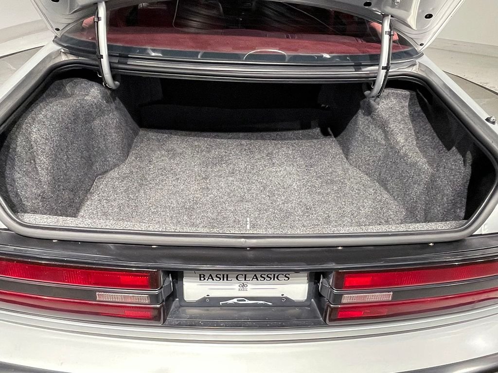 Used 1991  Buick Custom image 41