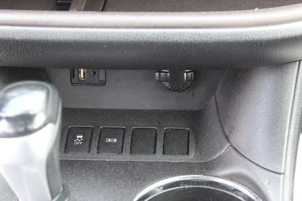 Used 2014 Gray Toyota Limited image 23
