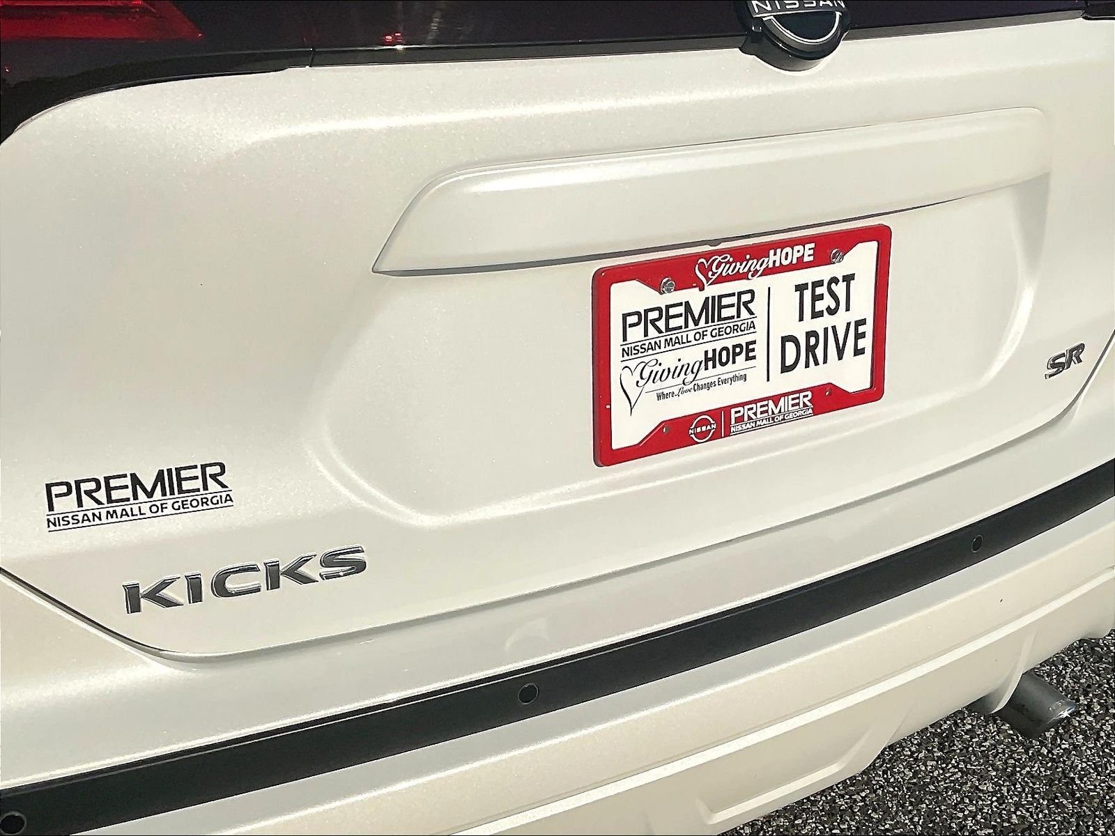 Used 2024 White Nissan SR image 26