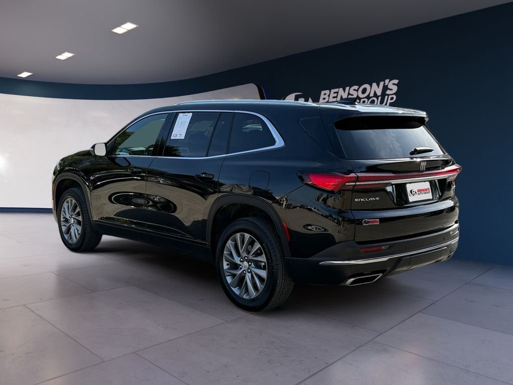 Used 2025 Black Buick Preferred image 3