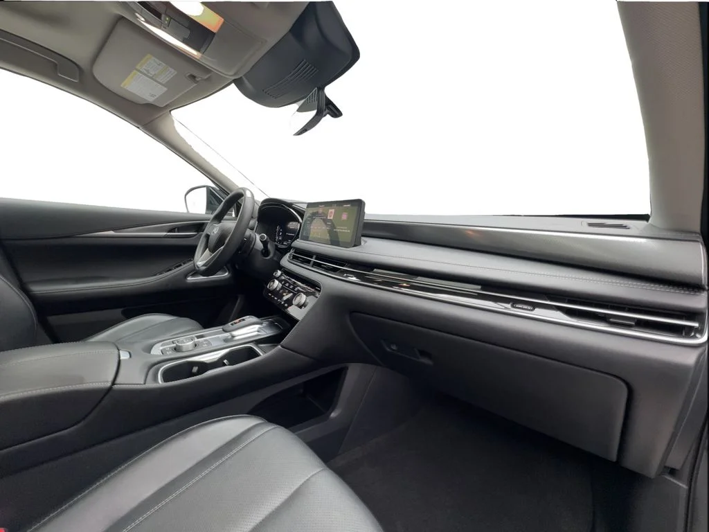 Used 2025 Gray INFINITI LUXE image 35
