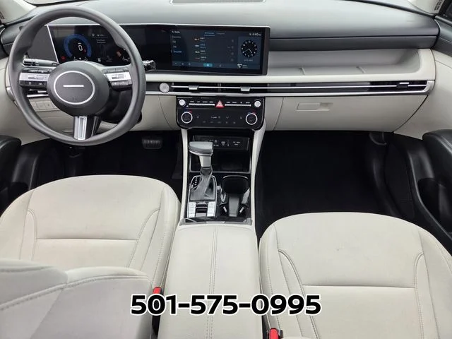 Used 2025 White Hyundai SEL image 14