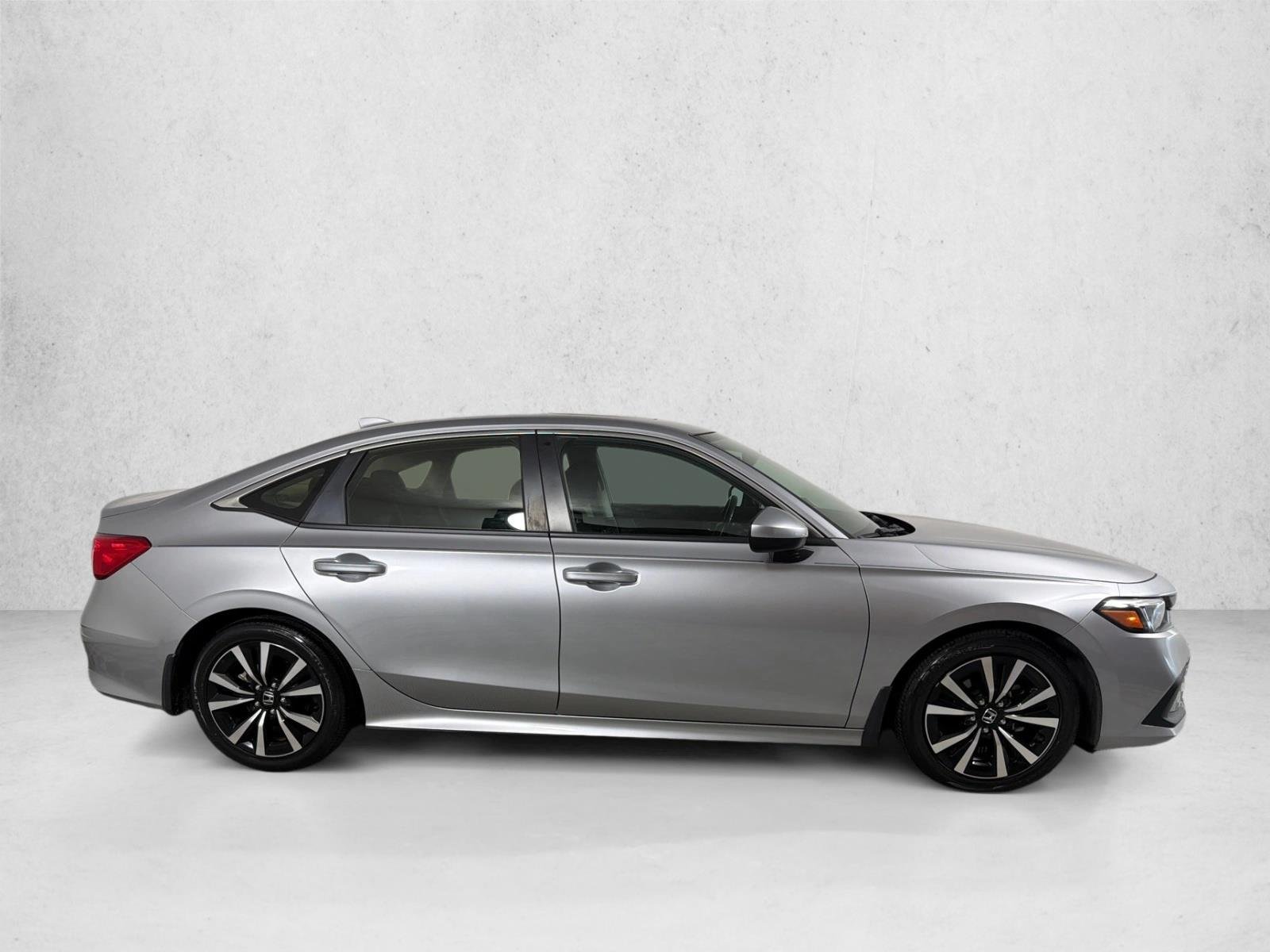 Used 2022 Silver Honda EX image 3