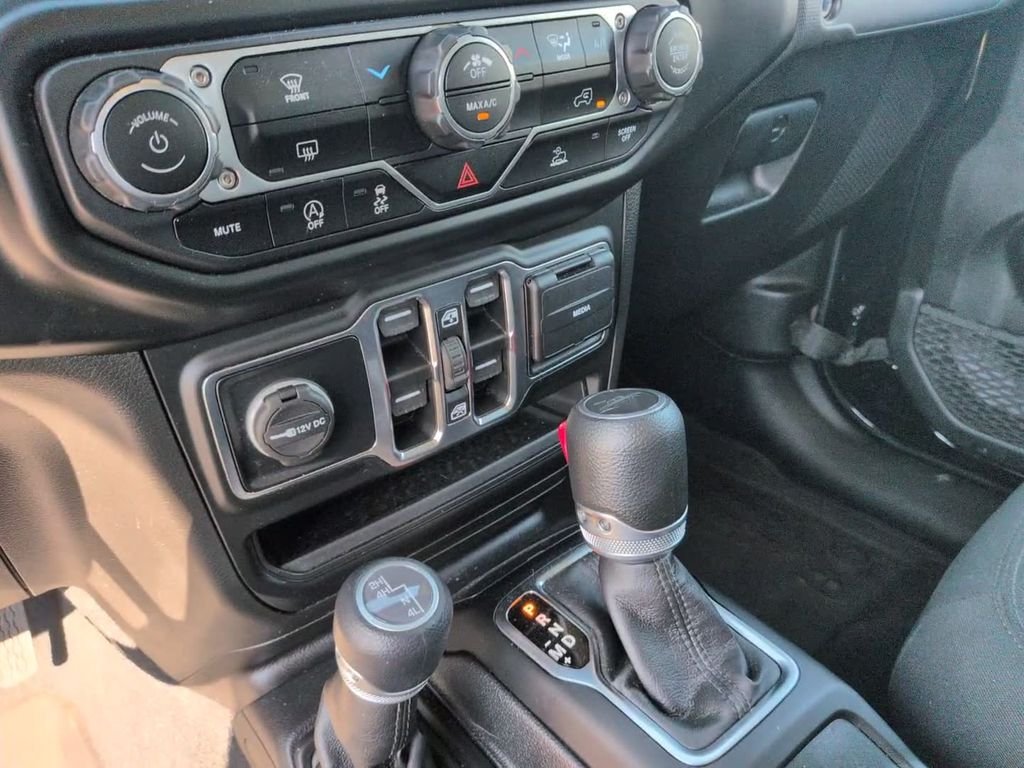 Used 2022 Black Jeep Willys image 24
