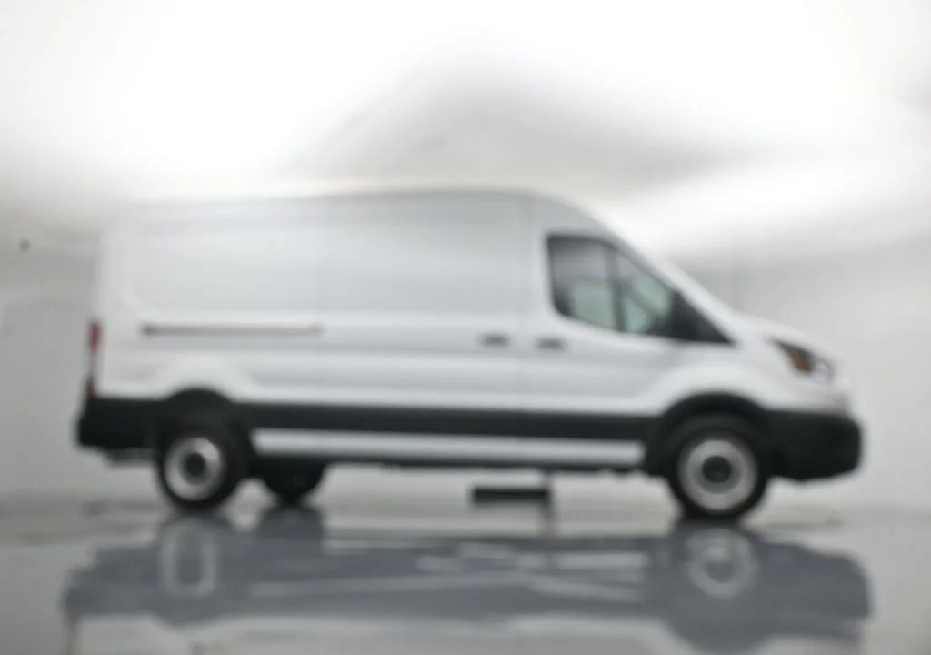 New 2026 Oxford White Ford Base image 48