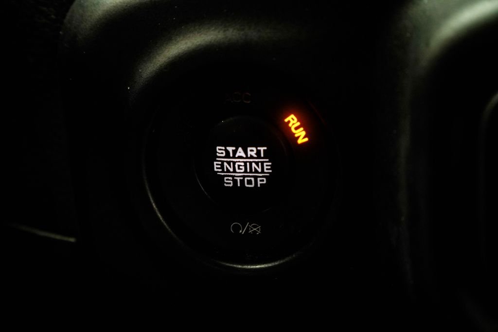 Used 2021 Red Jeep Unlimited Sahara Altitude image 31