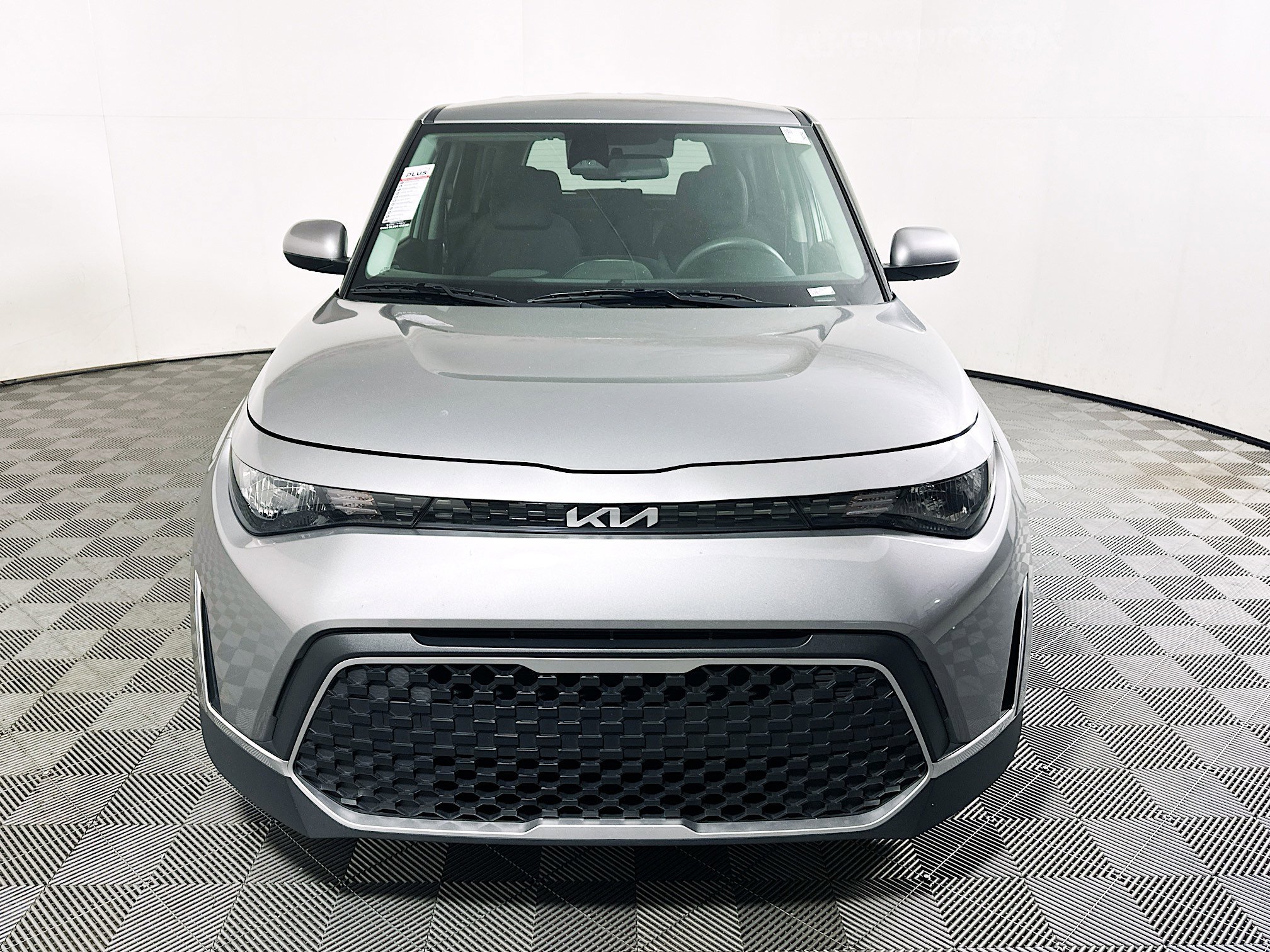 Used 2024 Steel Gray Kia LX image 8