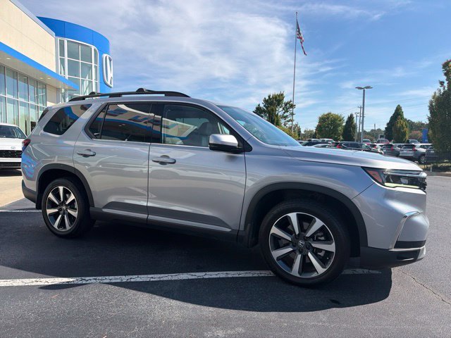 2023 Honda Pilot Touring - Photo 4