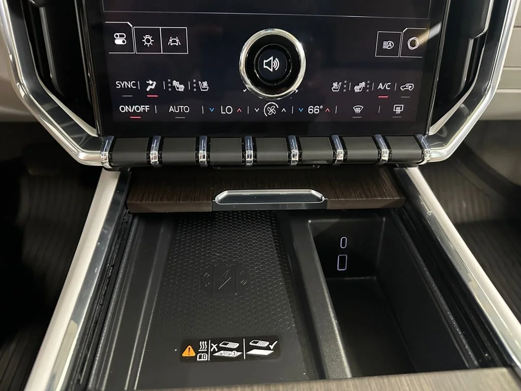 2026 GMC Acadia Denali - Photo 16