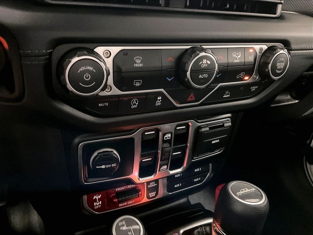 Used 2026 White Jeep Rubicon image 25