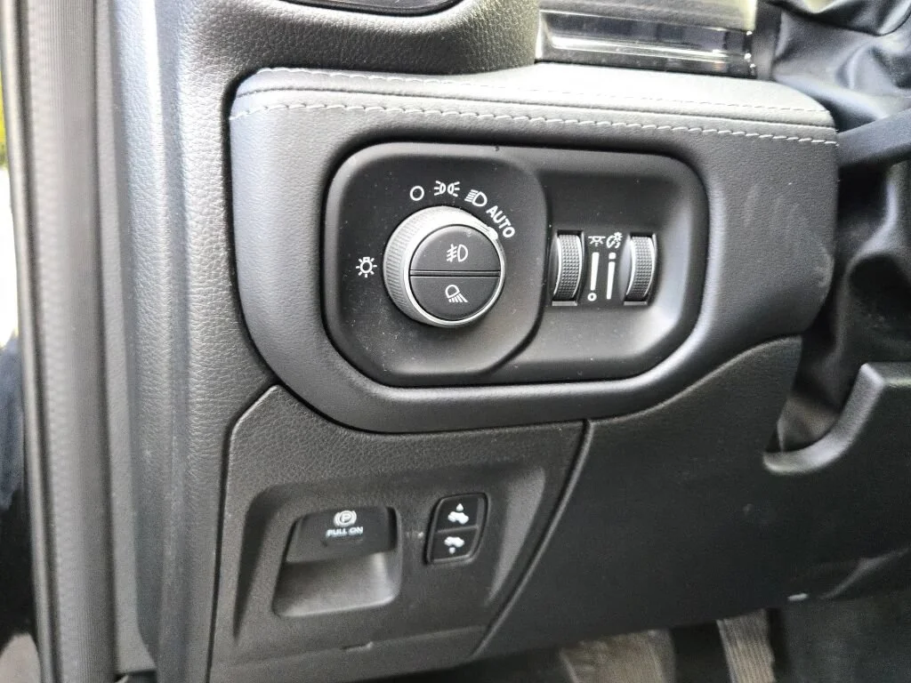 Used 2022 Black Ram Limited image 23