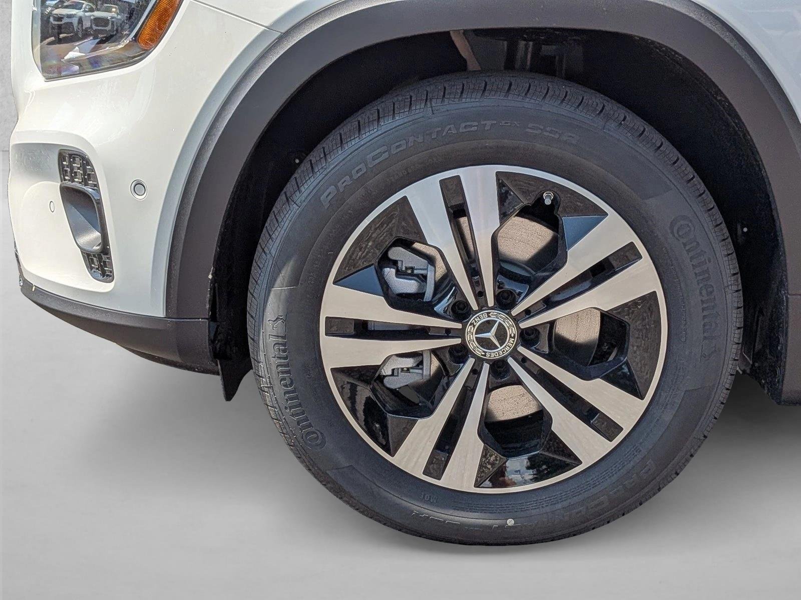New 2026 Polar White Mercedes-Benz GLB250 image 10