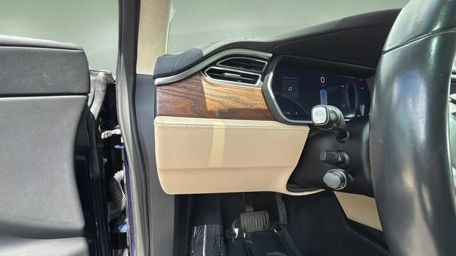 Used 2017 Blue Tesla 90D image 22