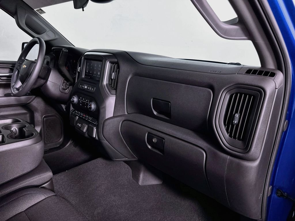Used 2024 Glacier Blue Metallic Chevrolet Custom image 28