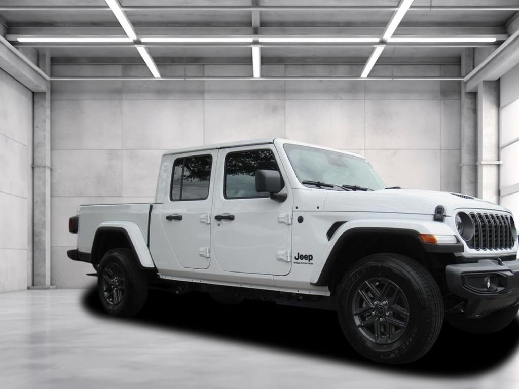 2026 Jeep Gladiator Sport S Auto's photo