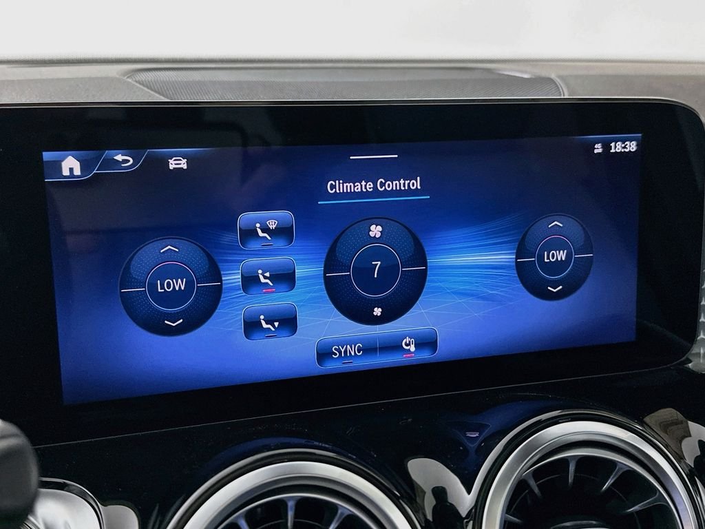 Certified Used 2026  Mercedes-Benz GLB 250 image 15