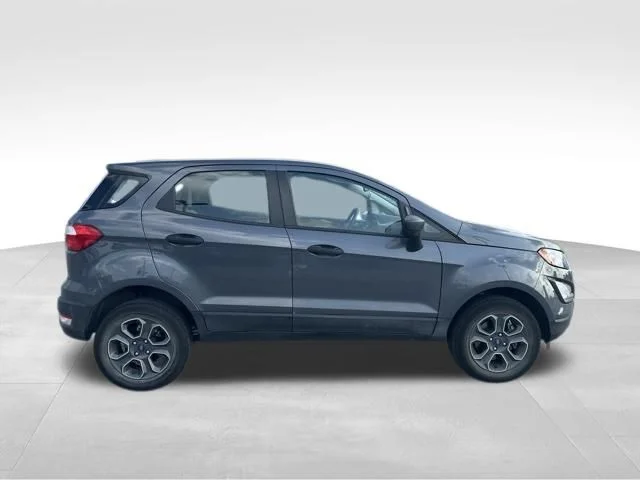 Used 2022  Ford S image 5