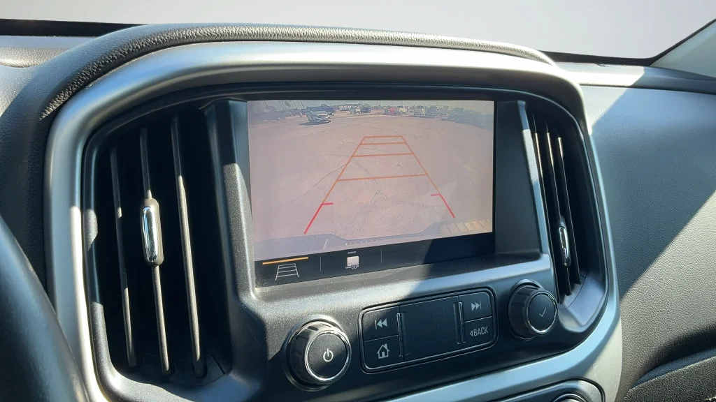 Used 2019 SHADOW GRAY METALLIC Chevrolet 2WD LT image 12