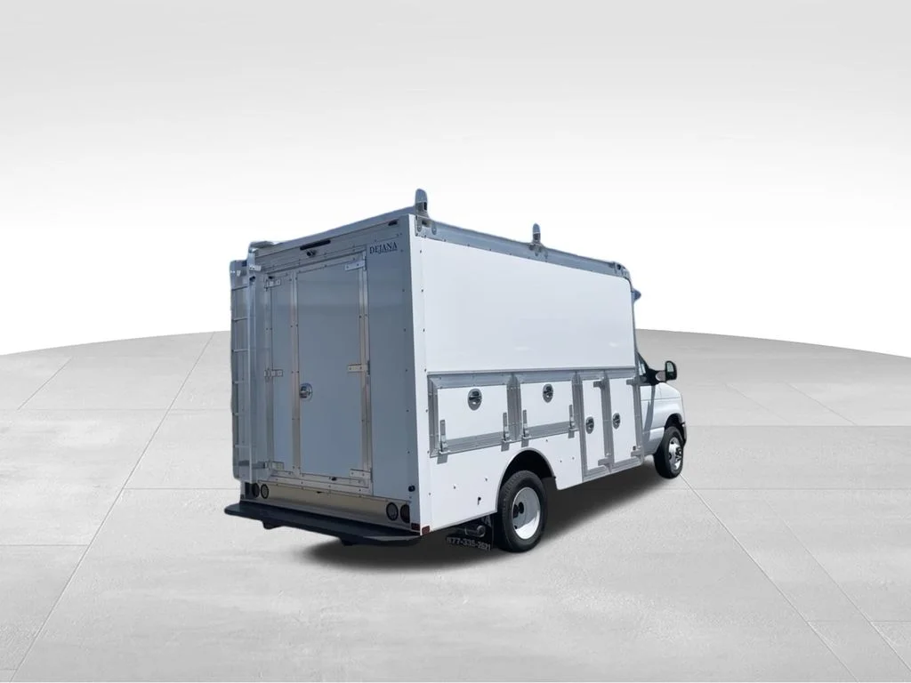 2026 Ford E-Series Cutaway Base - Photo 11