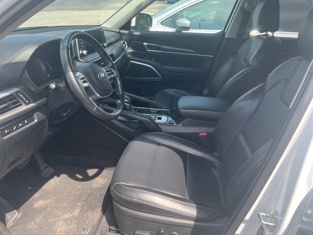 Used 2020 White Kia S image 9