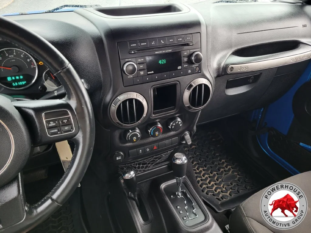 Used 2015 Blue Jeep Sport image 18