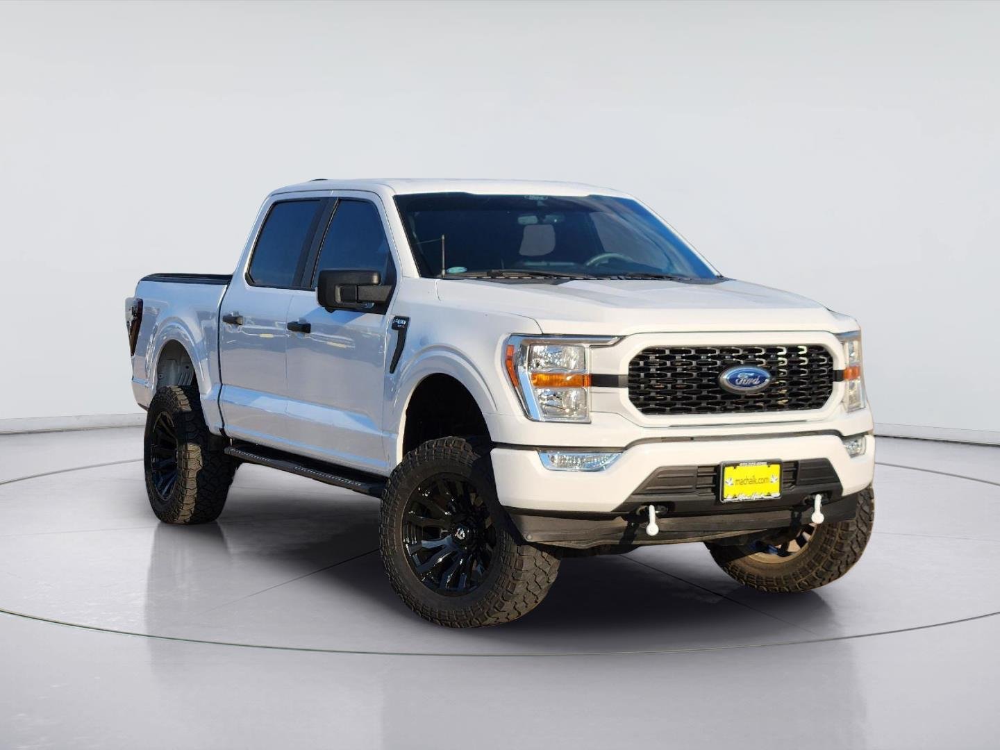 Used 2022 Oxford White Ford XL image 1
