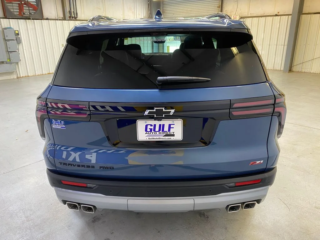 Used 2026 Blue Chevrolet Z71 image 7