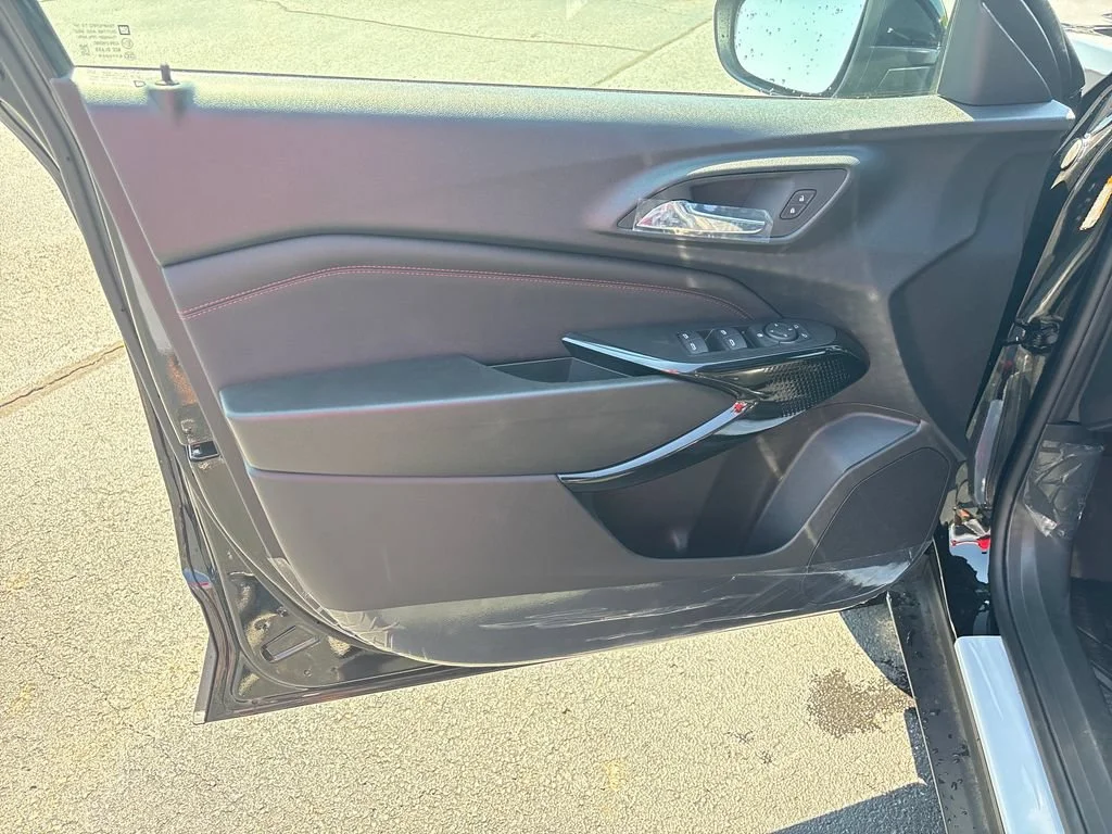 New 2026 Mosaic Black Metallic Chevrolet 2RS image 24