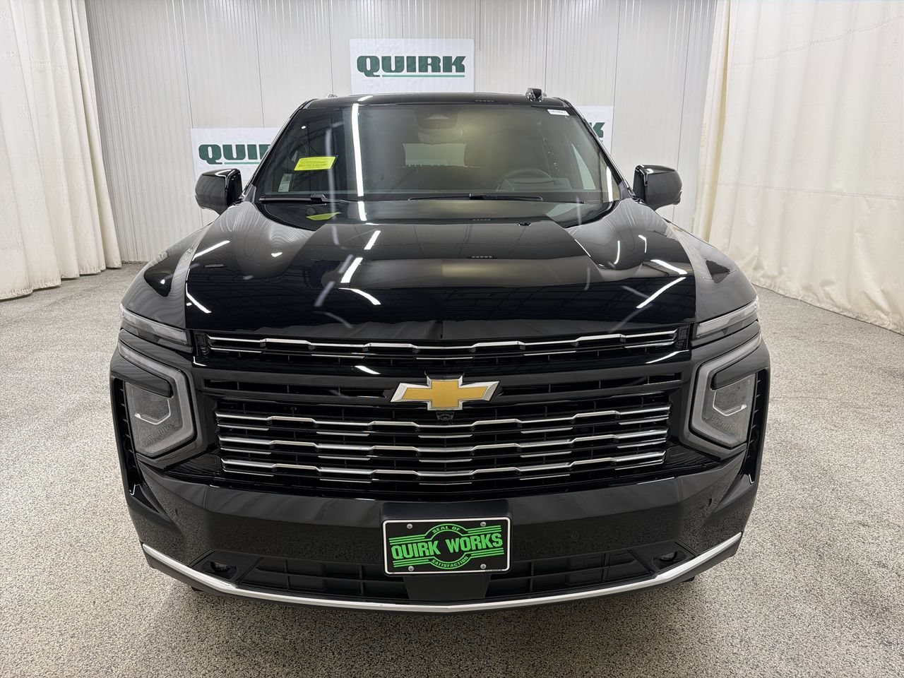 2026 Chevrolet Suburban High Country - Photo 2