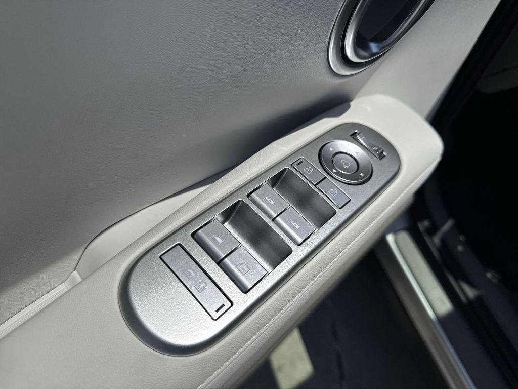 New 2026 Silver Metallic Hyundai Limited AWD image 15
