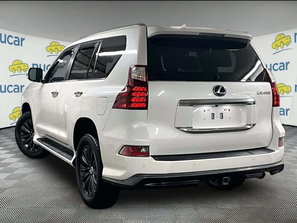Used 2021 White Lexus 460 image 4
