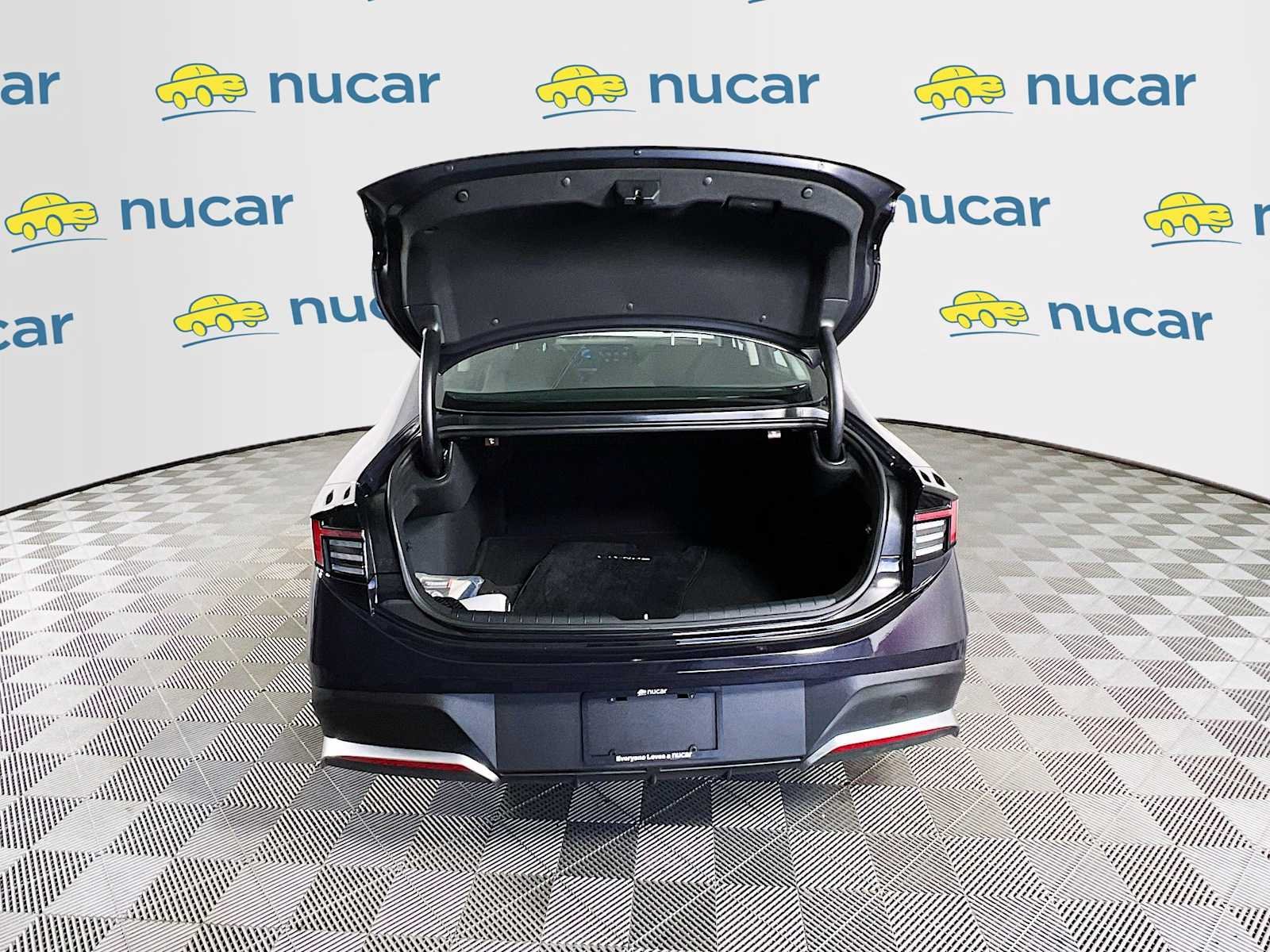 Used 2026 Carbon Blue Hyundai SE image 25