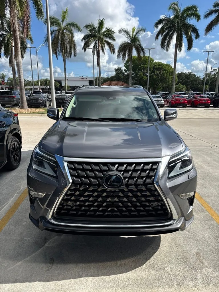 Certified Used 2023 NEBULA GRAY PEARL Lexus 460 image 3