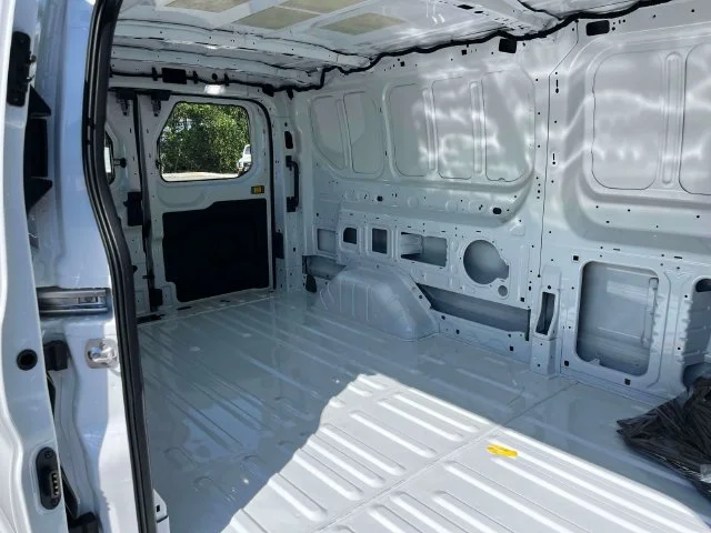 New 2027 White Ford Base image 17