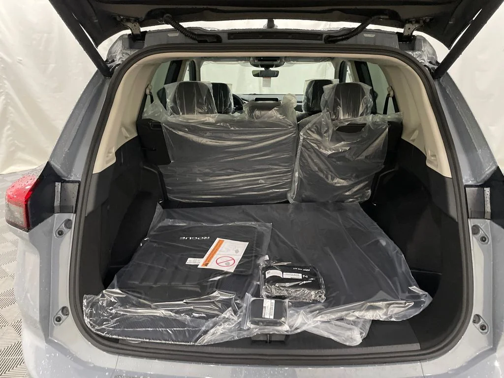 New 2026 Boulder Gray Pearl Nissan SV image 7