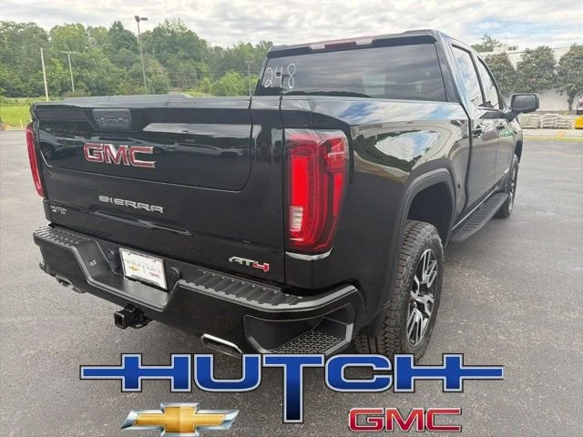 Used 2021 ONYX BLACK GMC AT4 image 3