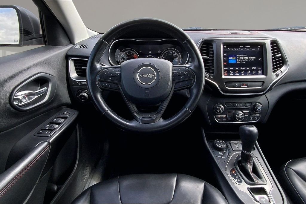 Used 2020 Bright White Clearcoat Jeep Trailhawk image 5