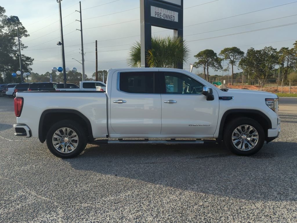 Used 2023 White GMC Denali image 8