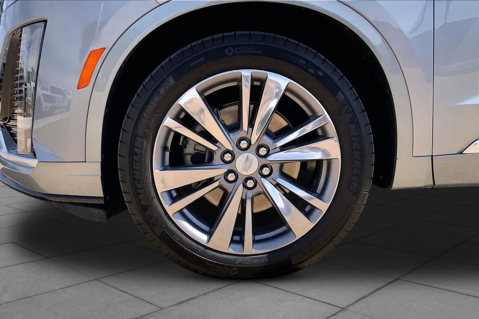 Used 2025 Argent Silver Metallic Cadillac AWD Premium Luxury image 11