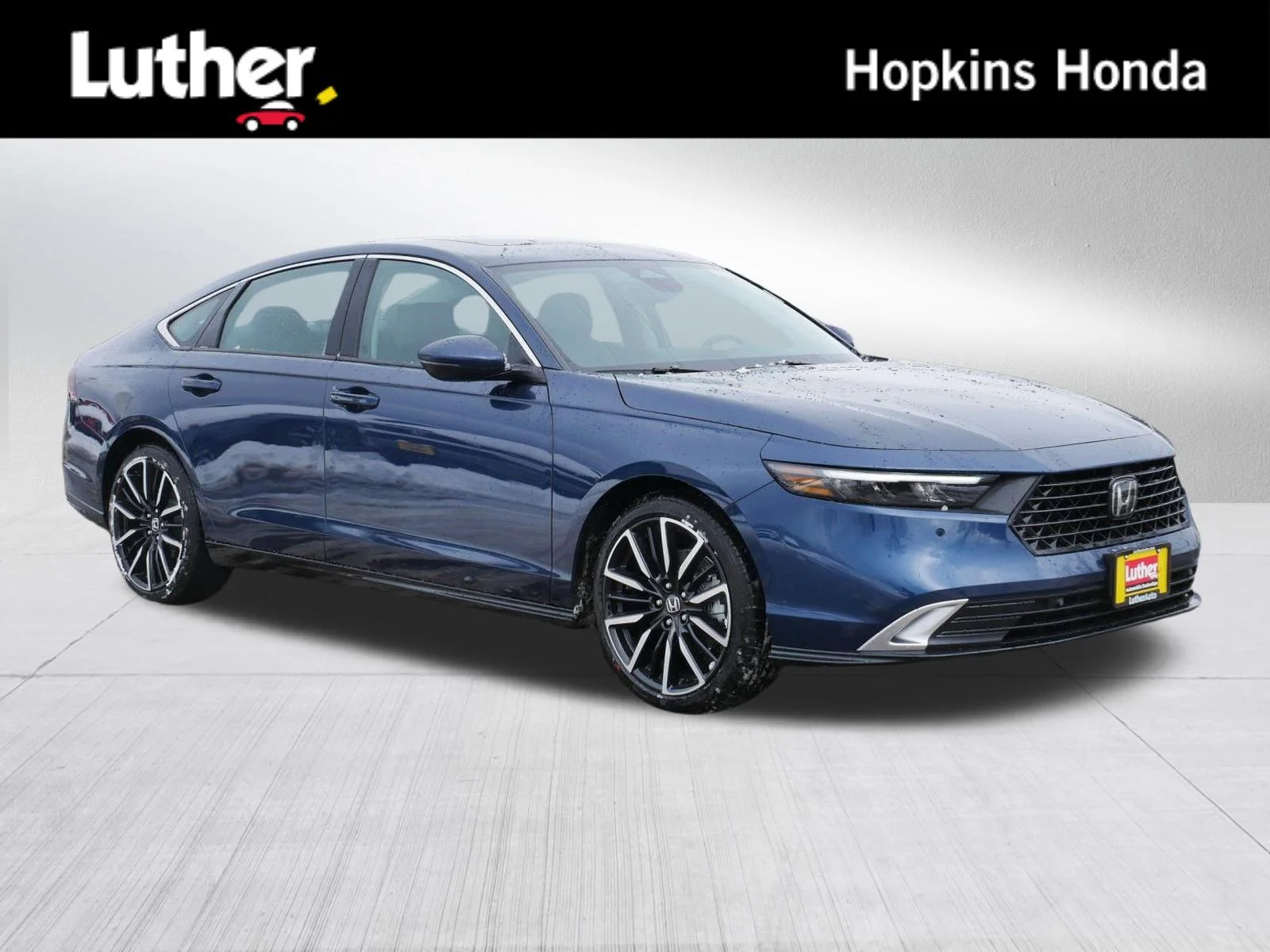 2026 Honda Accord Hybrid Touring's photo