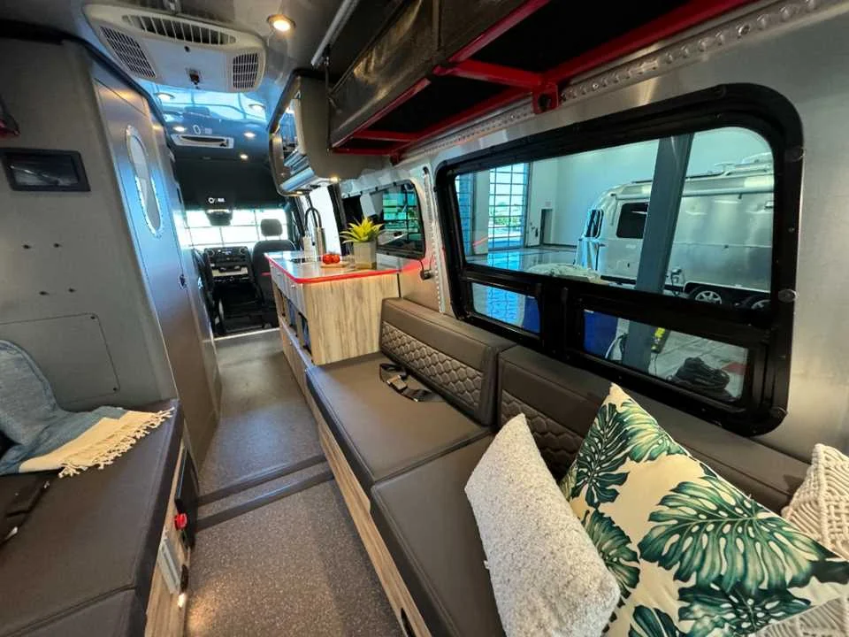 Used 2024 SILVER AIRSTREAM  image 52