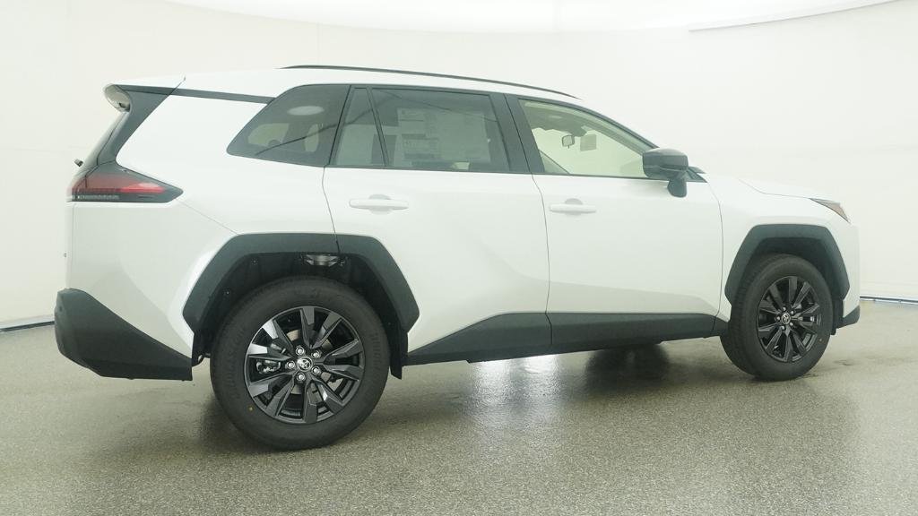 New 2026 Wind Chill Pearl Toyota XLE Premium image 4