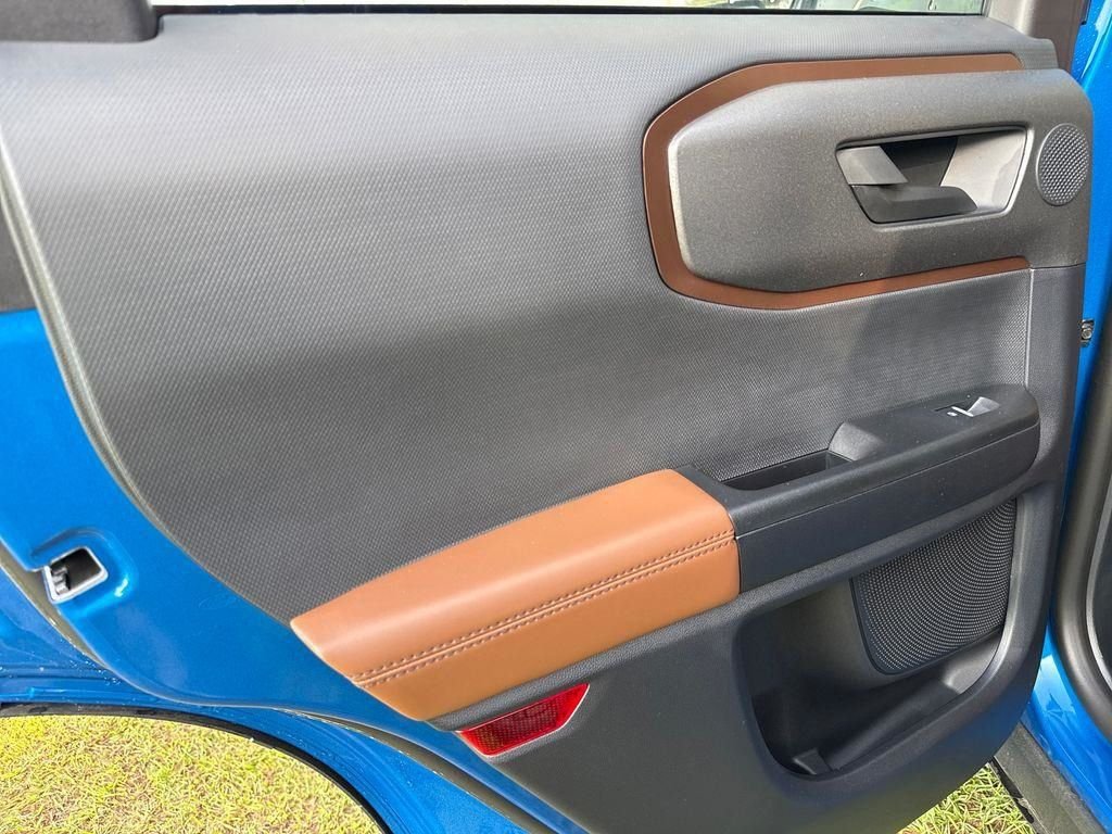 New 2025 Velocity Blue Metallic Ford Outer Banks® image 41